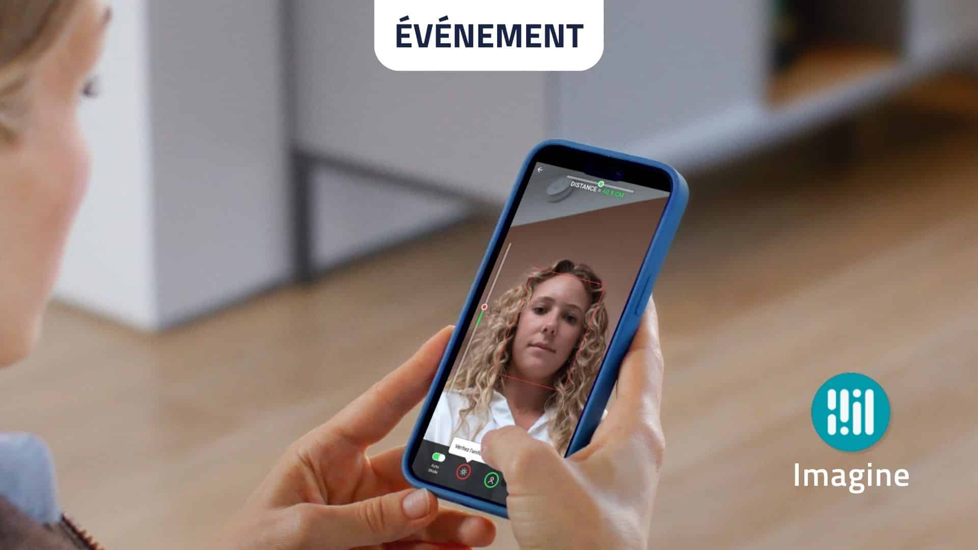Jeune consommatrice utilisant l’application photo Imagine lors d’un test cosmétique