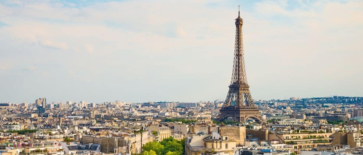 Vue de Paris avec la tour Eiffel, illustrant la participation de Techni'Sens au Printemps des Études 2026.